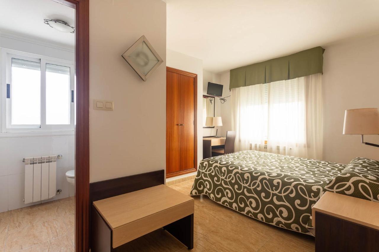 Hotel Canaima Bruma 1,5 K Camino O Mesón Do Vento Екстериор снимка